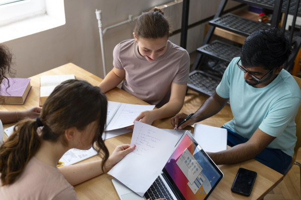 Resolução do CEEd/RS detalha diretrizes para Ensino Médio gaúcho